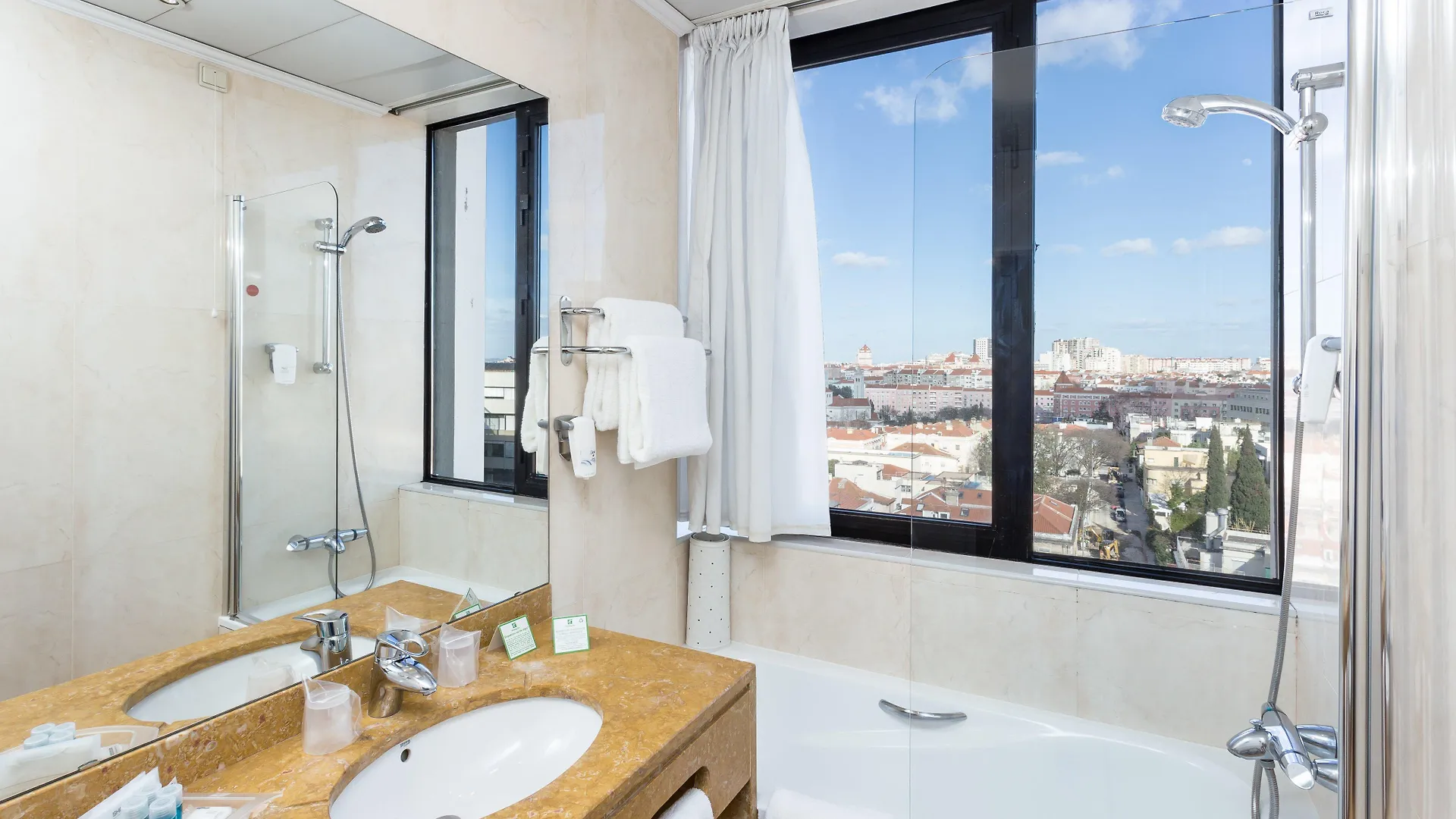 Holiday Inn Lisbon, An Ihg Hotel