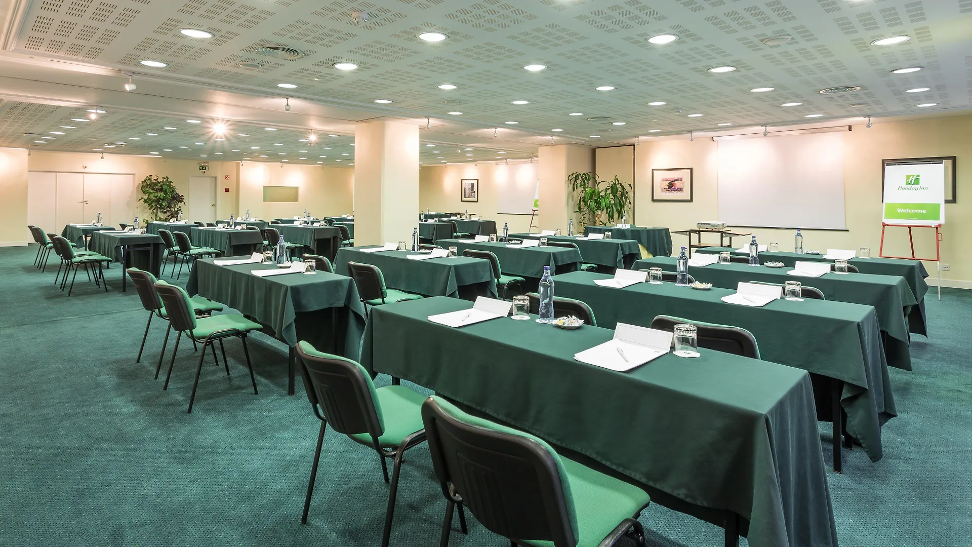 Holiday Inn Lisbon, An Ihg Hotel 4*, ליסבון